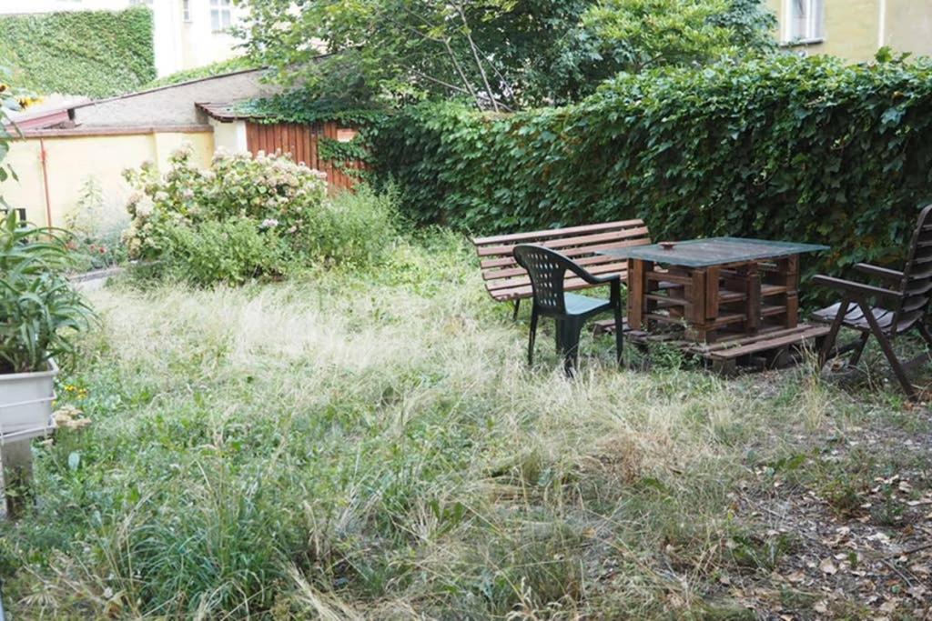 Apartment Cozy With A Garden, In The Center! Prague
